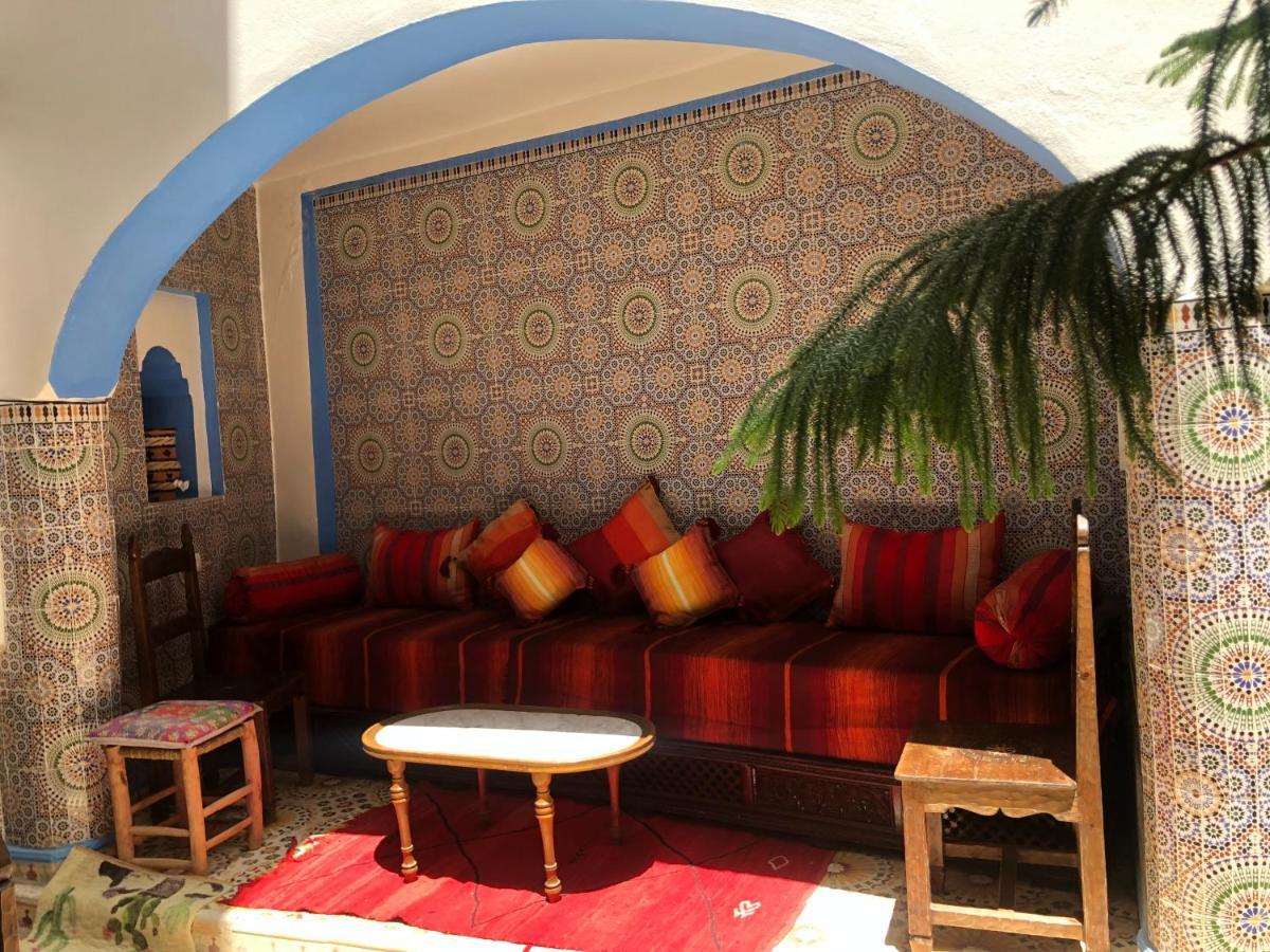 Hotel Nisrine เชฟชาอูน ภายนอก รูปภาพ